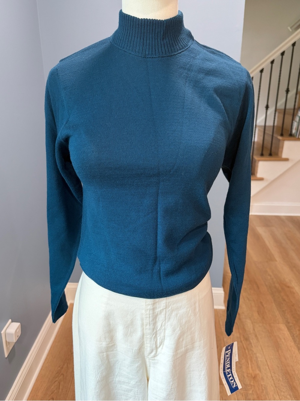Vintage Pendleton Petite Teal 100% Virgin Wool Turtleneck Sweater Made USA
